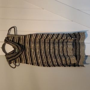 Cowl neck sleeveless sweater